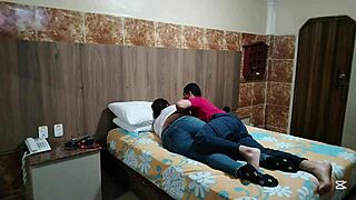 best black motel kiss ends in juicy pussy squirt!