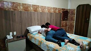 best black motel kiss ends in juicy pussy squirt!