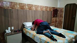 best black motel kiss ends in juicy pussy squirt!
