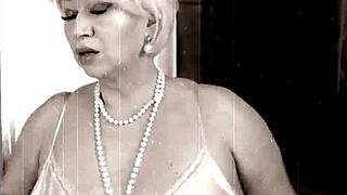 big tits milf mommy pussy lips teased deepthroat toy gaping