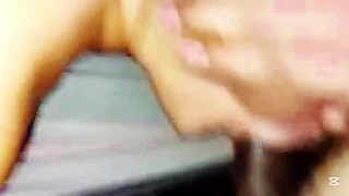 mature wife begs finish creampie inside her gaping pussy