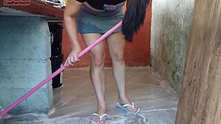 WOW! HOT MAID GRABS PENIS AND FUCKS IT IN YARD!