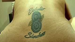 LO MONTO SE LA CHUPO ME PONE EN CUATRO Y ME LA DA