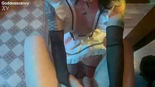 does the housewife's after-work blowjob turn you on?