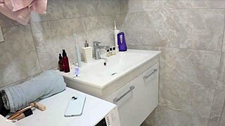 i accidentally caught sexy stepmom naked in shower and she saw me staring