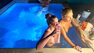 what happens in hot tub threesome with scarlett and deliah