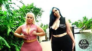 Two PAWG Queens Mz Dani Ryan Smiles Dildo Fuck Pussy Eat