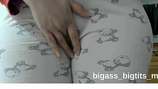 whoa masturbating in pajamas... cameltoe fingering vibes 😏🍑