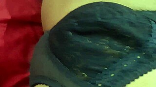 Big ass Asian girlfriend moans loud