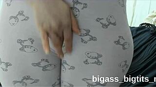 Fat Amateur Camel Toe Masturbation in Pajamas