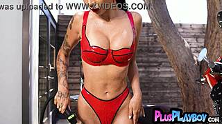 Big tits middle eastern girl hot posing and babe revealed amazing body