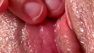 Massive milf knockers big tits cumslut britney bouncing her huge rack