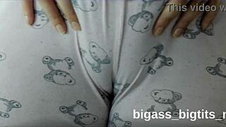 camel toe pussy n pajamas rubb ng pussy n pajamas