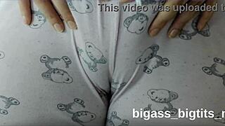 camel toe pussy n pajamas rubb ng pussy n pajamas