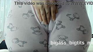 Camel toe pussy with pajamas masturbate with pajamas