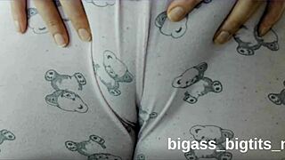 camel toe pussy n pajamas rubb ng pussy n pajamas