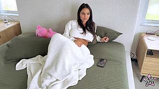 i fucked my best friends sister lexis star hard