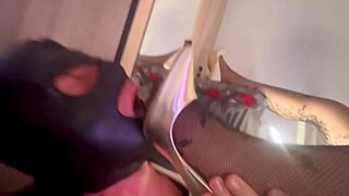 milf babysitter masturbates squirts and enjoys in hospital