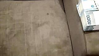 food delivery girl got her creamy pussy fucked because she was given a tip