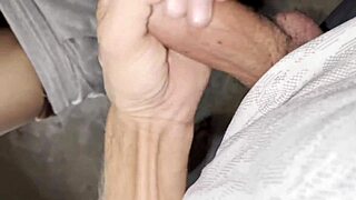 bokep indonesia ibu mertua sange minta di colmek