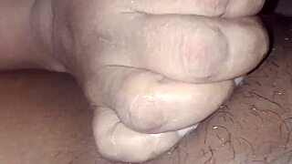 unsatisfied indian girlfriend gives hot beautiful blowjob 😍