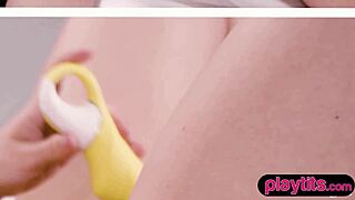 petite milf shows her orgasm