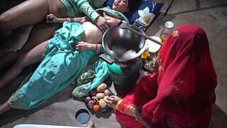 Step mom has indian kitchen sex with relative in hindi