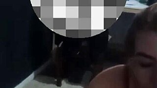 Coroa madura bem puta transa com seu namorado novinho