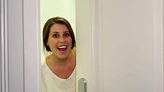 curvy milf lady lyne gives sloppy deepthroat blowjob
