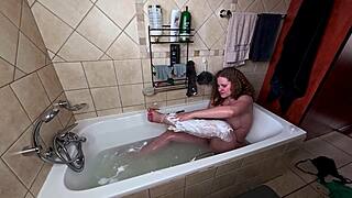 shaving my legs in the bathtub feels so smooth