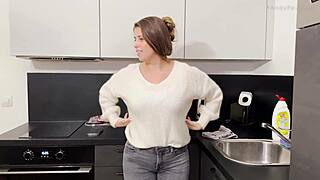 curvy milf lady lyne gives sloppy deepthroat blowjob