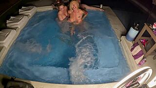 Hot Tub Threesome With DELAIH GRACE And KIKI DAIRE