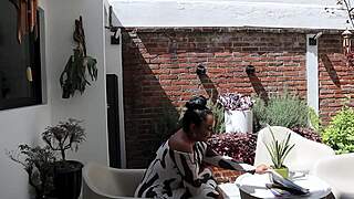 la madrasta lets the student worship her big ass in bathroom