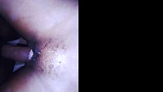 �jaculation sur la chatte poilue in pov