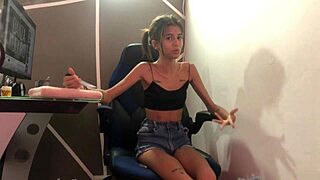 psychologist cannot resist seeing my big cock and fucks it in her tight pussy