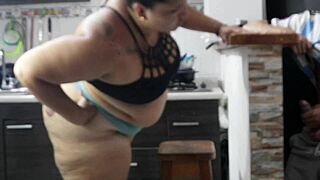 follando en la cocina del trabajo con mi pareja