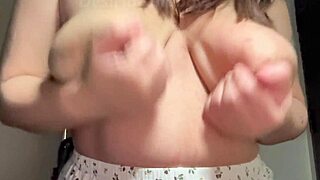Indian Big Tits Solo - Desi Busty Aunty Reveals Massive Boobs & Plays With Them