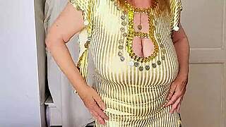 Granny Shows Big Boobs And Wet Pussy Up Close