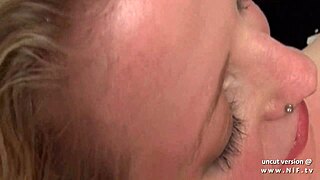 Smuk buttet fransk mor analt kneppet og sprøjtet på kæmpe bryster