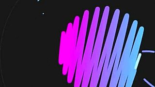 Bekijk deze ondeugende jonge nicht 18+ een blowjob en deepthroat geven in hondjesstijl met grote zwarte lul