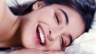 Aku salah, spankin' anak tiriku Reagan Foxx dan Leana Lovings!