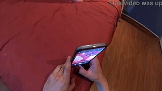 ฉันแม่เลี้ยง Barbi ชอบดูดควยเธอ