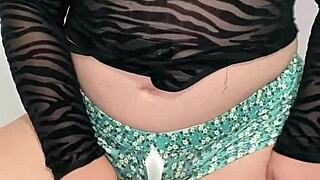 Moja BBW macocha Soraya Culona rozbiera się nago dla kamery przyjaciół