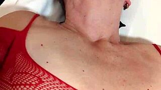 hey, denne beskidte pige kommer for dig i strømper.