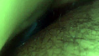 他们看着我给男友手淫然后操我