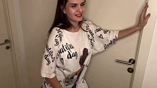 Gruby kutas macochy złapany przez napalonego pasierba ssącego