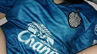 Creampie Med Sexet Thai MILF Fra Buriram United