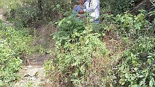 गंदी मॉमी हार्ड ग्रुप पाउंडिंग लेती है