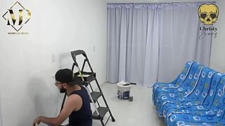 Hey, jeg tog min vens udfordring og kneppede maleren!