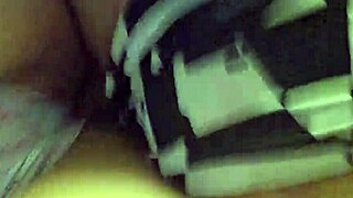 Βραζιλιάνα καυτή γκόμενα έτοιμη να ευχαριστήσει τώρα